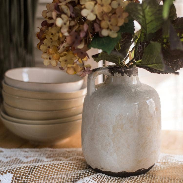 Cidro Ceramic Vase with Handle